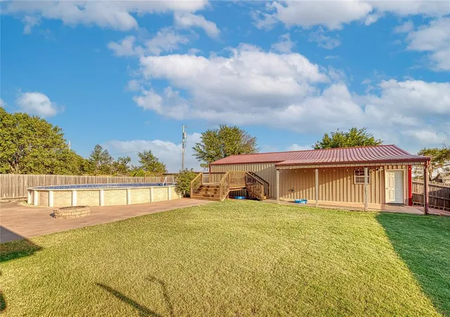 3rd image of 200 E Tenth St, Leedey, OK 73654 | MLS# 1243719