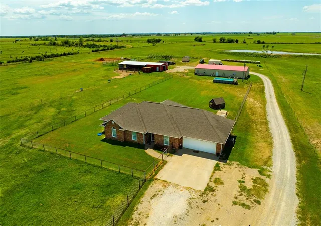 3rd image of 11490 Ns 3540 Rd, Prague, OK 74864 | MLS# 1243726