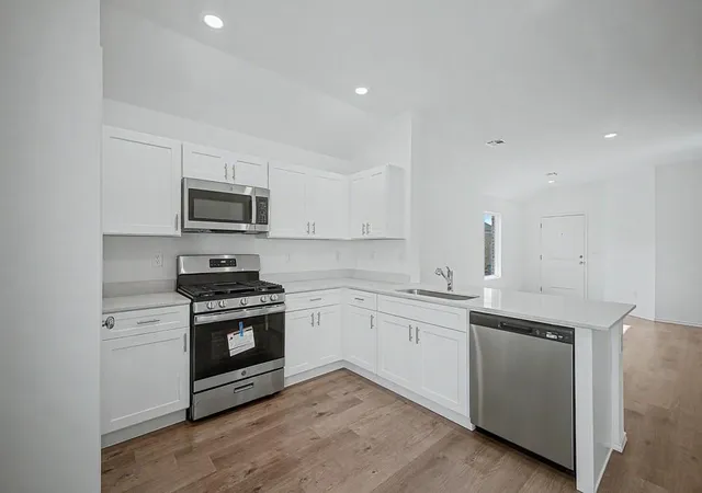 3rd image of 210 Broad River Dr, Chandler, OK 74834 | MLS# 1243735