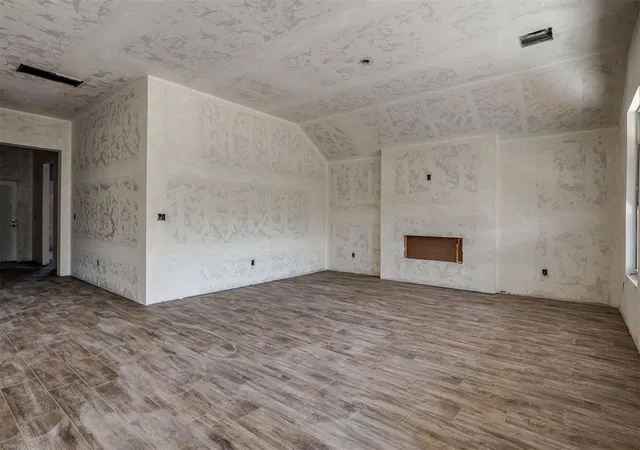 Photo 3 of Single family home for sale at 11908 Rockbed Dr, Yukon, OK 73099 | MLS# 1243756 | Listing updated on 2026-09-22