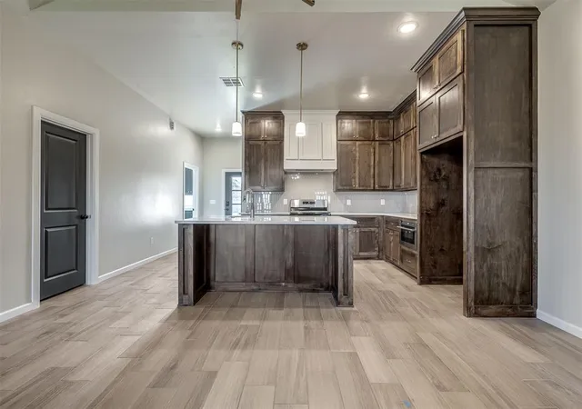 Photo 2 of Single family home for sale at 11913 Nw 118th Street, Yukon, OK 73099 | MLS# 1243777 | Listing updated on 2026-09-23