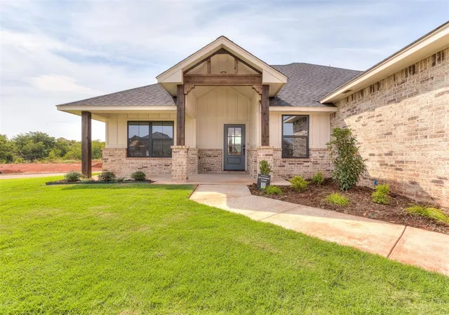 Photo 2 of Single family home for sale at 11900 Nw 119th Street, Yukon, OK 73099 | MLS# 1243780 | Listing updated on 2026-09-25