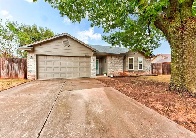 Photo 3 of Sale Pending at 1665 Ne 6th Street, Moore, OK 73160 | MLS# 1243789 | Listing updated on 2026-10-06