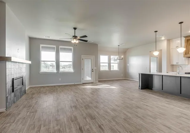 Photo 3 of Single family home for sale at 11908 Nw 118th Street, Yukon, OK 73099 | MLS# 1243802 | Listing updated on 2026-10-14