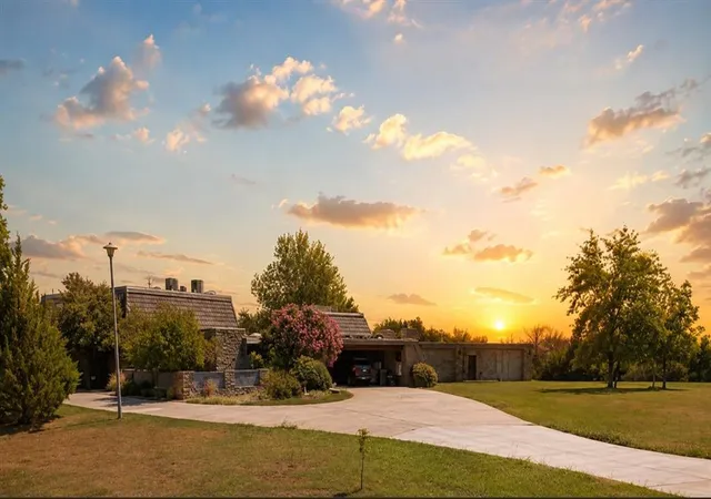 1st image of 2961 Twin Acres Dr, Norman, OK 73071 | MLS# 1243803