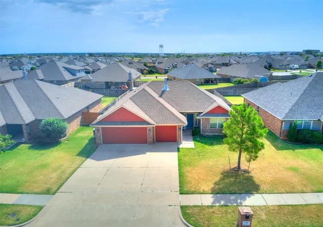 Photo 2 of Single family home for sale at 708 Redvine Rd, Yukon, OK 73099 | MLS# 1243822 | Listing updated on 2026-10-19