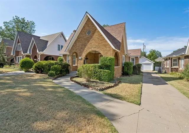1st image of 2633 Nw 15th St, Oklahoma City, OK 73107 | MLS# 1243823
