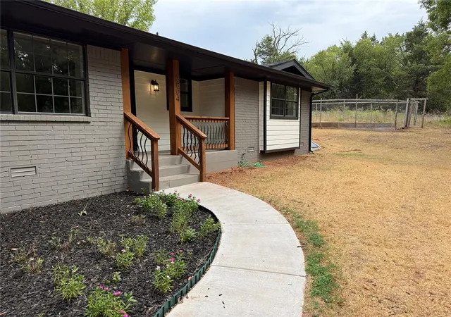 Photo 2 of Single family home for sale at 3804 N County Line Rd, Newcastle, OK 73065 | MLS# 1243826 | Listing updated on 2026-09-01