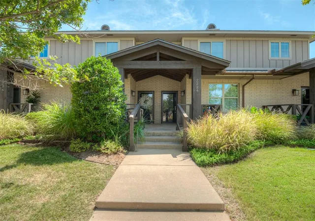 Photo 2 of Townhouse for sale at 2224 Kavanaugh Blvd, Oklahoma City, OK 73120 | MLS# 1243833 | Listing updated on 2026-10-08