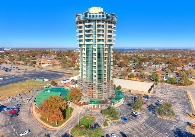 2nd image of 5900 Mosteller Dr #164, Oklahoma City, OK 73112 | MLS# 1243857