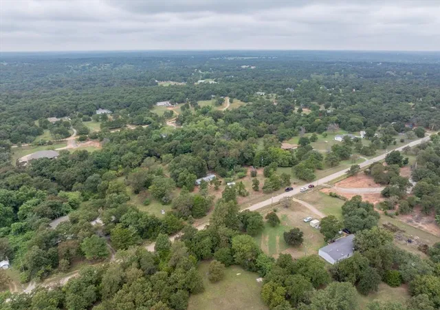 1st image of 3814 Indian Point Cir, Norman, OK 73026 | MLS# 1243858