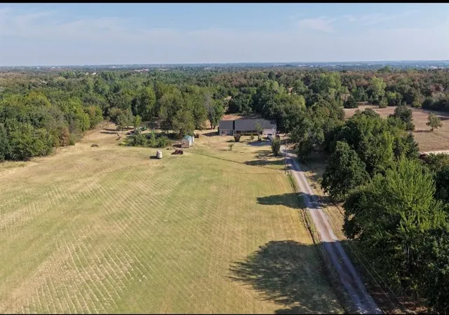 Photo 3 of Single family home for sale at 12175 250th Street, Blanchard, OK 73010 | MLS# 1243860 | Listing updated on 2026-09-15