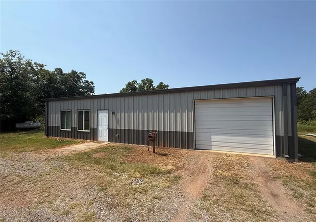 2nd image of 790079 S Robinhood Ln, Tryon, OK 74875 | MLS# 1243865