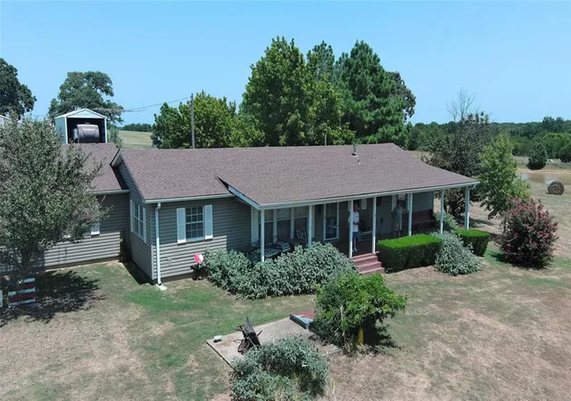 Photo 4 of Single family home for sale at 35875 E 1180 Road, Seminole, OK 74868 | MLS# 1243878 | Listing updated on 2026-08-11