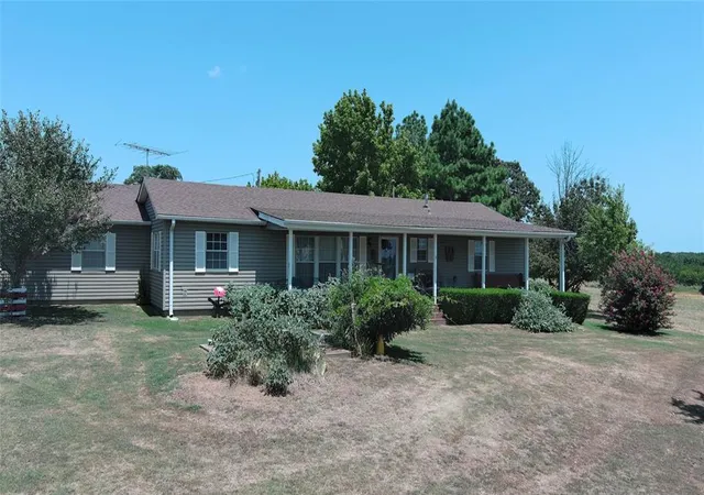 Photo 5 of Single family home for sale at 35875 E 1180 Road, Seminole, OK 74868 | MLS# 1243878 | Listing updated on 2026-08-11
