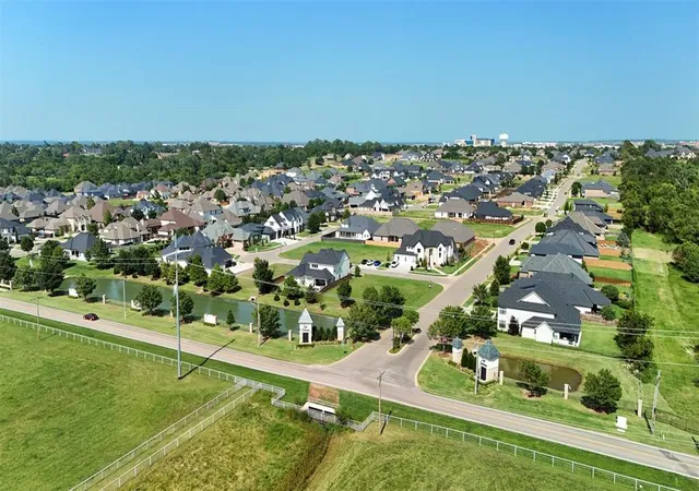3rd image of 4507 Escalon Dr, Norman, OK 73072 | MLS# 1243879