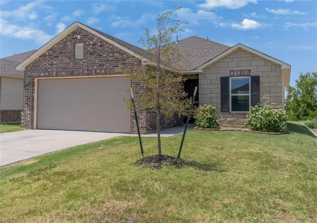 2nd image of 1400 Land Run Wy, El Reno, OK 73036 | MLS# 1243895