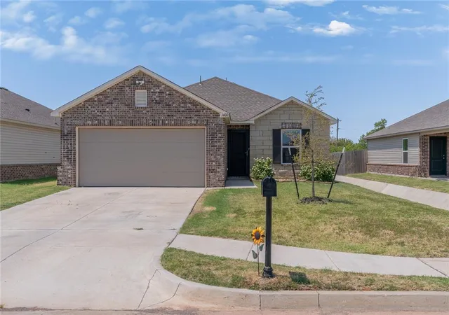 Photo 3 of Single family home for sale at 1400 Land Run Way, El Reno, OK 73036 | MLS# 1243895 | Listing updated on 2026-08-13