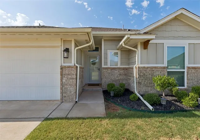 Photo 4 of Sale Pending at 3404 NW 181 Street, Edmond, OK 73012 | MLS# 1243897 | Listing updated on 2026-08-24