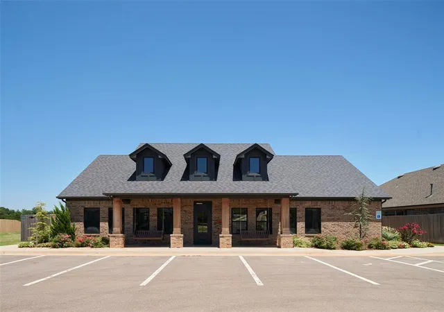 Photo 2 of Single family home for sale at 1206 Flint Hills St, Norman, OK 73069 | MLS# 1243898 | Listing updated on 2026-08-12