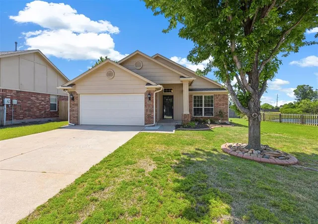 Photo 3 of Single family home for sale at 15809 Windstop Ct, Oklahoma City, OK 73170 | MLS# 1243906 | Listing updated on 2026-08-19