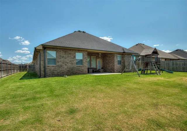 19th image of 10709 Coeur Ct, Yukon, OK 73099 | MLS# 1243916
