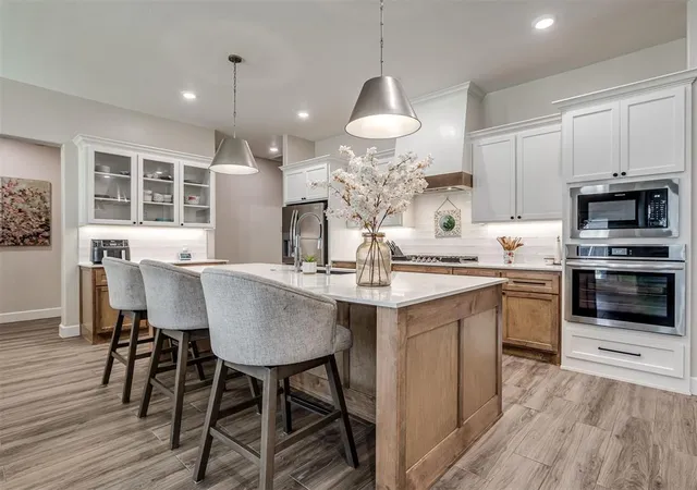 Photo 3 of Single family home for sale at 10709 Coeur Ct, Yukon, OK 73099 | MLS# 1243916 | Listing updated on 2026-09-09