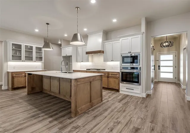 Photo 3 of Single family home for sale at 10709 Coeur Ct, Yukon, OK 73099 | MLS# 1243916 | Listing updated on 2026-10-06
