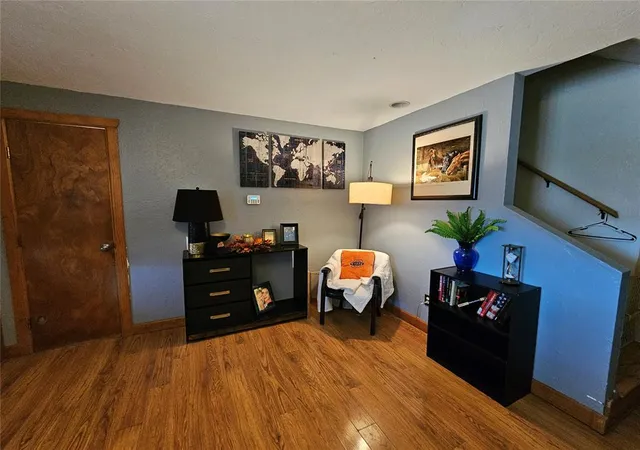 Photo 1 of Single family home for sale at 121 Sw 16th Street, Moore, OK 73160 | MLS# 1243922 | Listing updated on 2026-10-09