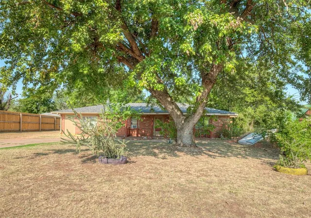 1st image of 602 High St, Ninnekah, OK 73067 | MLS# 1243923