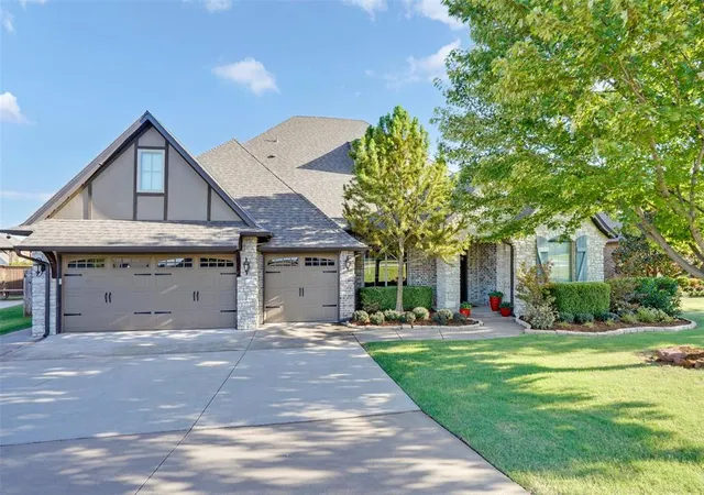 Photo 1 of Single family home for sale at 800 Tacoma Brg Ct, Edmond, OK 73034 | MLS# 1243933 | Listing updated on 2026-10-07