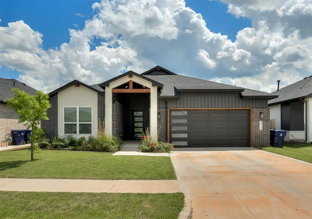 Photo 3 of Single family home for sale at 8012 Nw 152nd Terrace, Edmond, OK 73013 | MLS# 1243934 | Listing updated on 2026-08-12