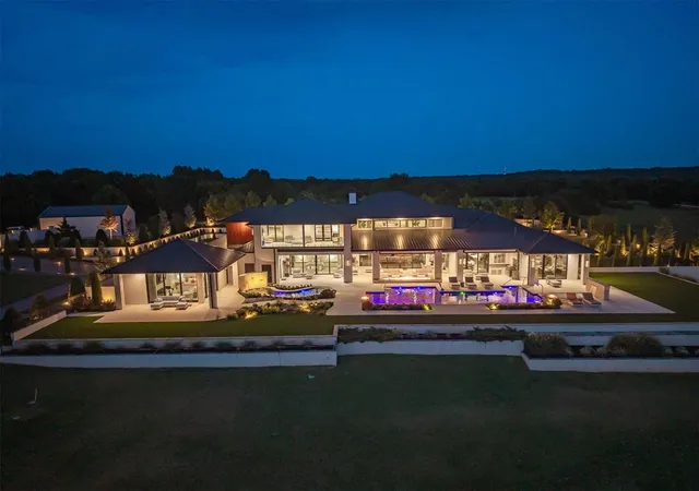 Photo 1 of Mansion for sale at 833 Mayfield Rd, Sand Springs, OK 74063 | MLS# 1243940 | Listing updated on 2026-08-20