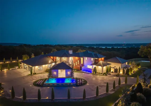 Photo 2 of Mansion for sale at 833 Mayfield Rd, Sand Springs, OK 74063 | MLS# 1243940 | Listing updated on 2026-08-20