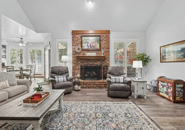 Photo 3 of Sale Pending at 1112 N Creek Dr, Edmond, OK 73034 | MLS# 1243944 | Listing updated on 2026-08-15