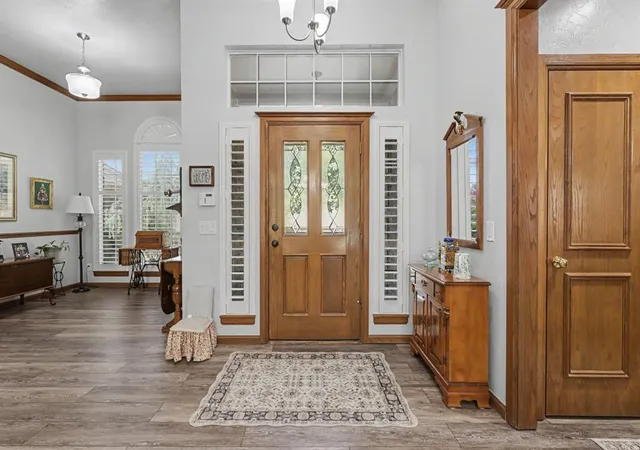 Photo 4 of Sale Pending at 1112 N Creek Dr, Edmond, OK 73034 | MLS# 1243944 | Listing updated on 2026-08-15