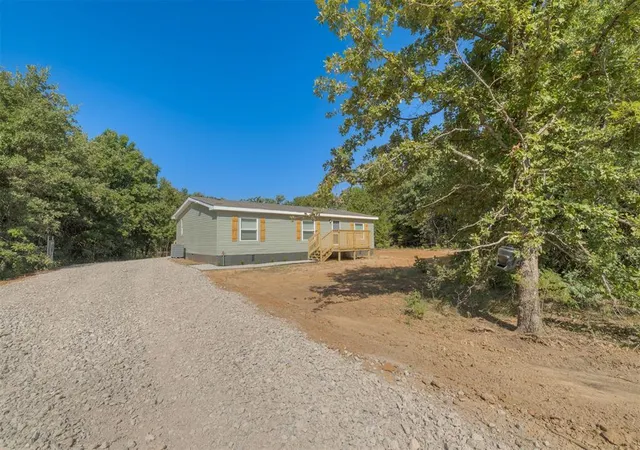 Photo 3 of Single family home for sale at 11545 Red Rock Ave, Byars, OK 74831 | MLS# 1243981 | Listing updated on 2026-10-08