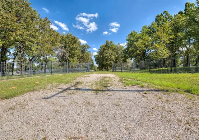 Photo 1 of Single Family Residence at 5400 S Triple X Rd, Choctaw, OK 73020 | MLS# 1243983 | | Sold on 2026-08-11
