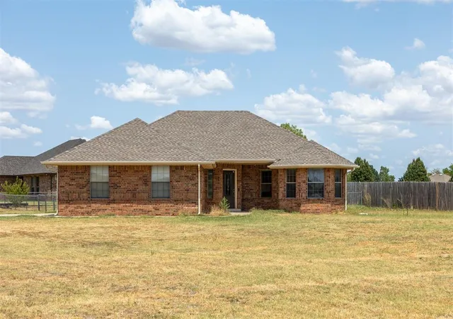 1st image of 893 S Cemetery Rd, Tuttle, OK 73089 | MLS# 1243985