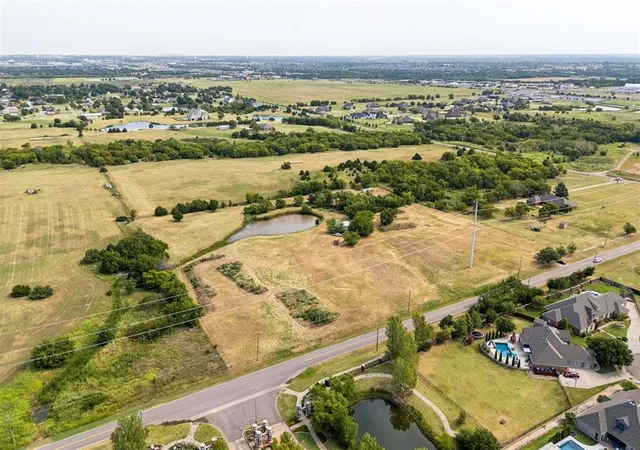 1st image of 3801 W Franklin Rd, Norman, OK 73072 | MLS# 1243991
