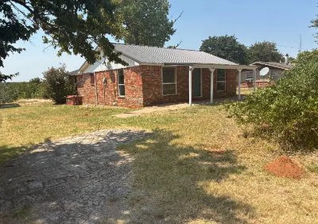 1st image of 316 S Price Road Road, Fort Cobb, OK 73038 | MLS# 1244003