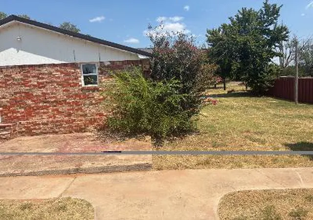 Photo 3 of Single family home for sale at 316 S Price Rd, Fort Cobb, OK 73038 | MLS# 1244003 | Listing updated on 2026-08-18