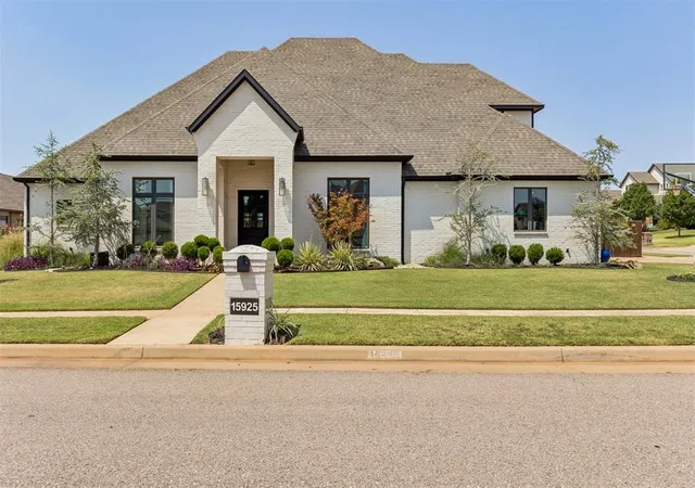 Photo 2 of Sale Pending at 15925 Foxtail Trl, Edmond, OK 73013 | MLS# 1244014 | Listing updated on 2026-08-26