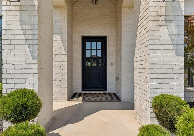 Photo 4 of Sale Pending at 15925 Foxtail Trl, Edmond, OK 73013 | MLS# 1244014 | Listing updated on 2026-08-26
