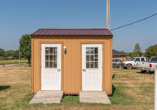 27th image of 4 S Hillcrest Wy, Okemah, OK 74859 | MLS# 1244021