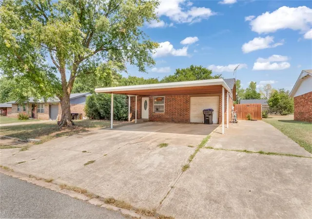 Photo 3 of Sale Pending at 603 Willis St, Noble, OK 73068 | MLS# 1244032 | Listing updated on 2026-09-24