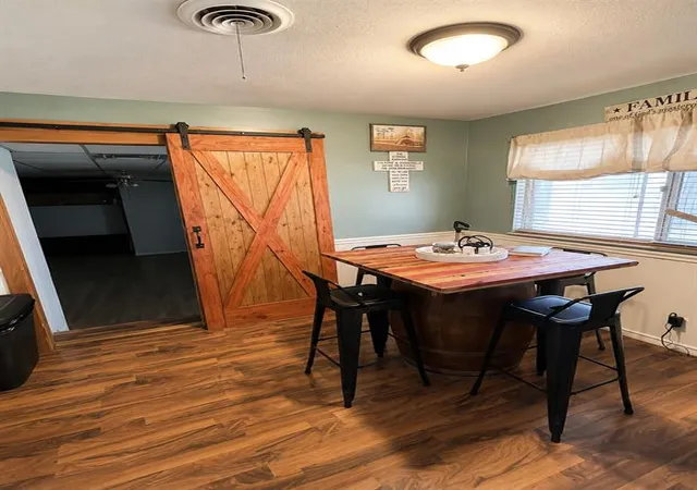 Photo 3 of Single family home for sale at 705 W Oriole St, Altus, OK 73521 | MLS# 1244038 | Listing updated on 2026-09-01