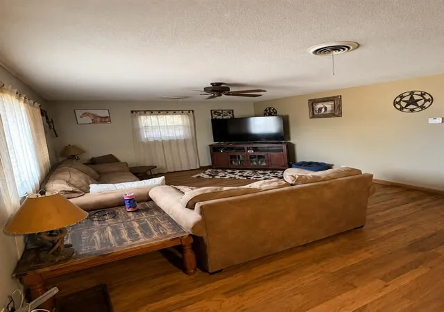 Photo 4 of Single family home for sale at 705 W Oriole St, Altus, OK 73521 | MLS# 1244038 | Listing updated on 2026-09-01