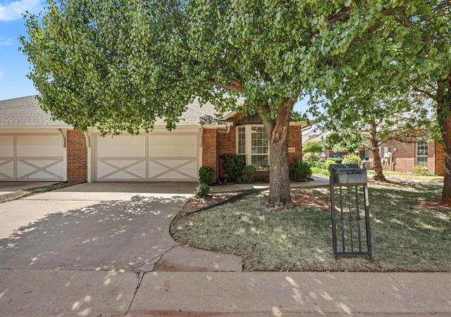 Multi family home for sale at 15419 Monarch Ln, Edmond, OK 73013 | MLS# 1244057