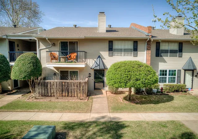 Listing Photo 4 - Condo for sale in building located at 3200 W Britton Rd, Oklahoma, OK 73120 - Unit #92